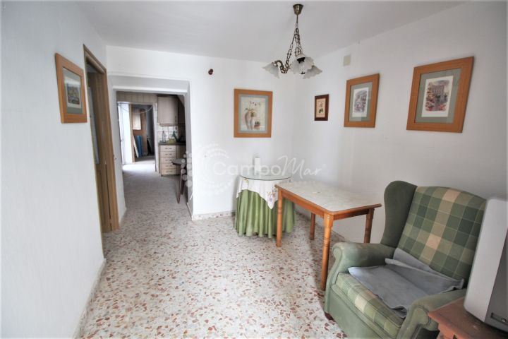 Estepona, Quaint village house to reform in the Old Town of Estepona.