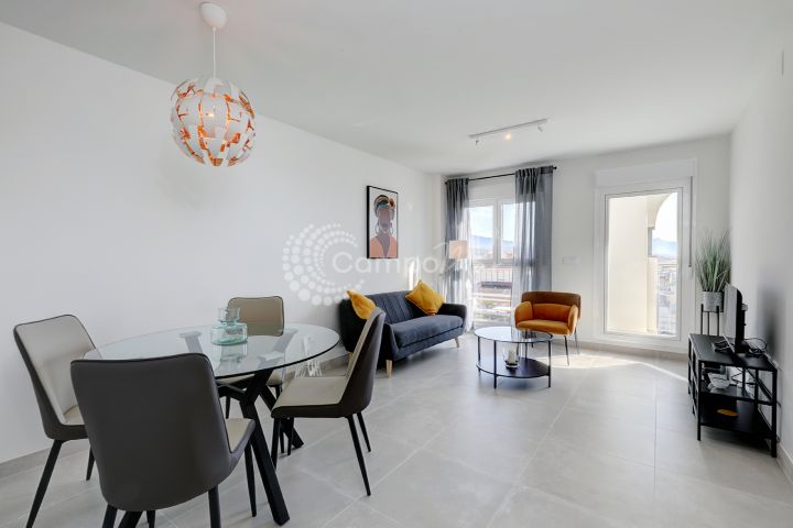 Estepona, Immaculate three bedroom apartment in Estepona Port