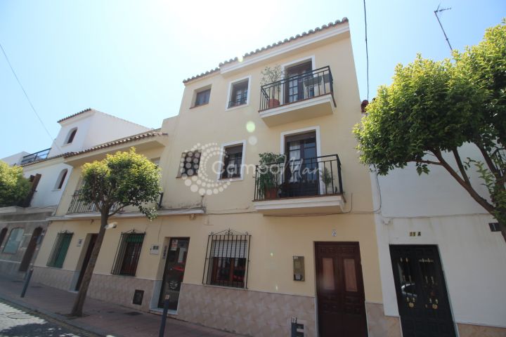 Estepona, Duplex apartment for sale in great condition in the heart of Estepona´s Old Town