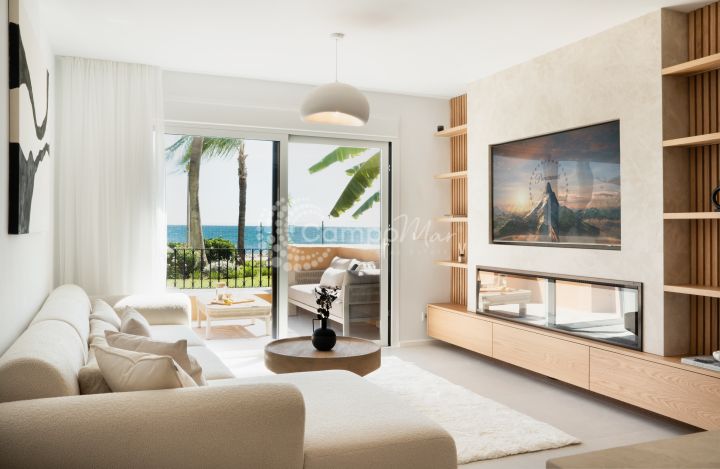 Estepona, Luxury Beachfront Apartment