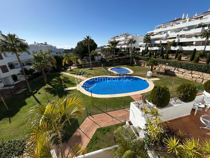 Estepona, Great south facing two bedroom apartment for sale in Selwo, Estepona
