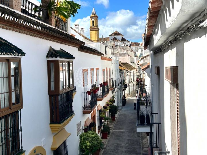 Estepona, Completamente reformada, casa de pueblo con gran encanto en Estepona centro