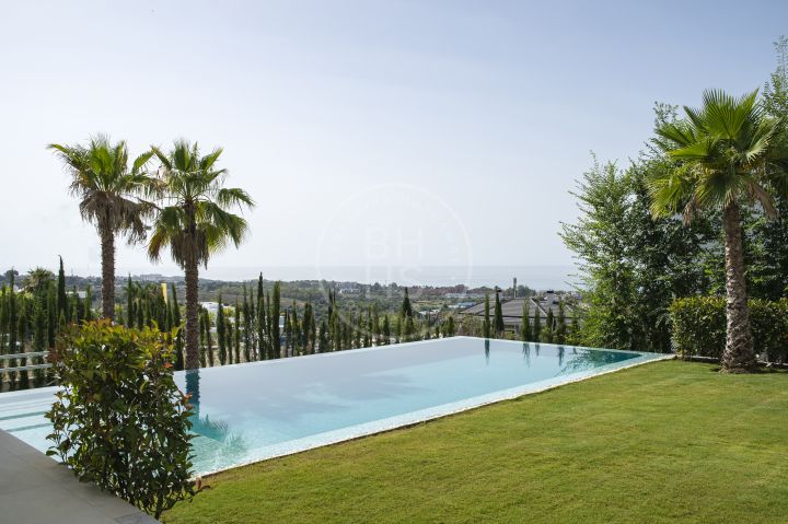 Off-plan sustanaible luxury villa with panoramic sea views in a privileged location close to La Zagaleta
