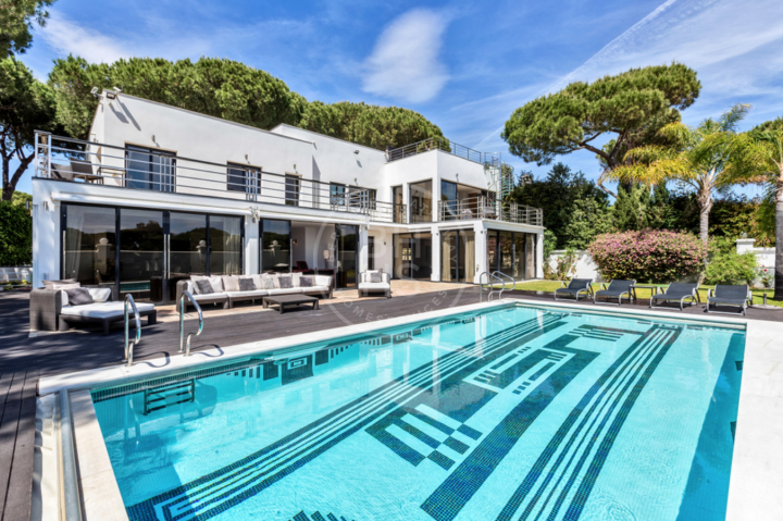 Exclusive listing: Ultra-modern villa situated only steps to the beach in Elviria, East Marbella