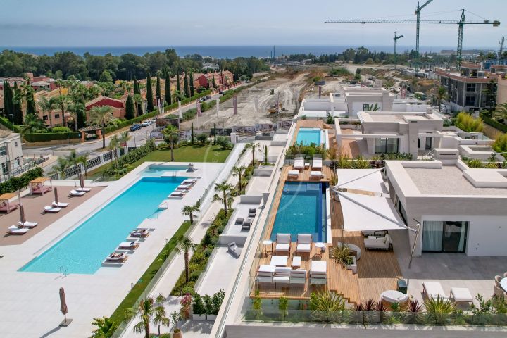 Spectacular ground-floor duplex in an off-plan development of 74 state-of-the-art homes on Marbella’s Golden Mile