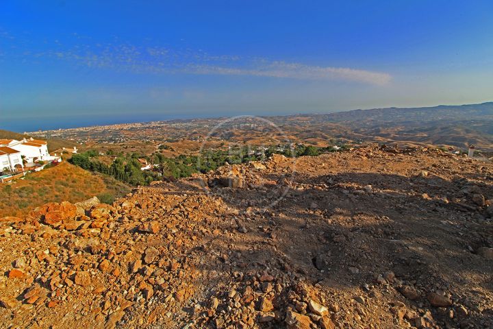 Plots and lands for sale in Marbella