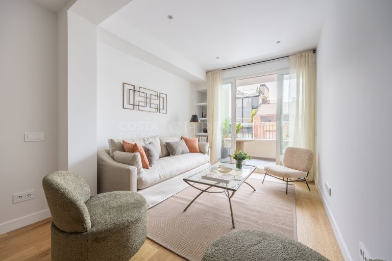 Newly refurbished apartment close to the Retiro, Madrid centre