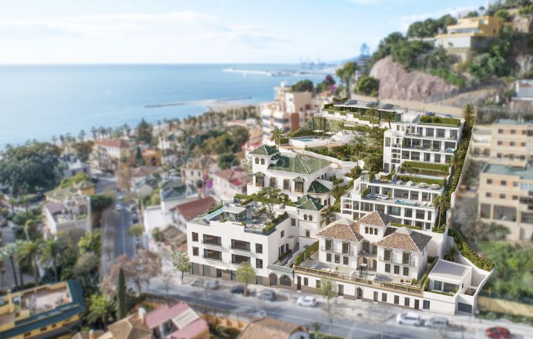 Indrukwekkende flat in prestigieuze woonwijk naast de zee, Malaga Oost