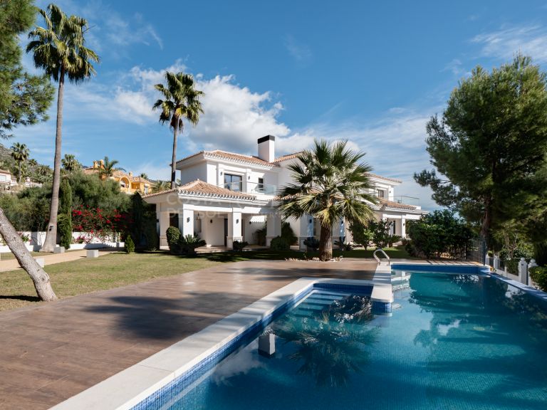 Luxuriöse Villa Azure in Sierra Blanca, Marbella Goldene Meile