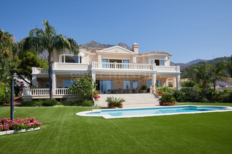 Stunning Villa Cascada de Camojan, Marbella