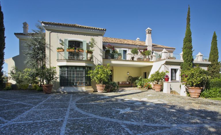 Casa La Guapa - A Mediterranean Dream Home
