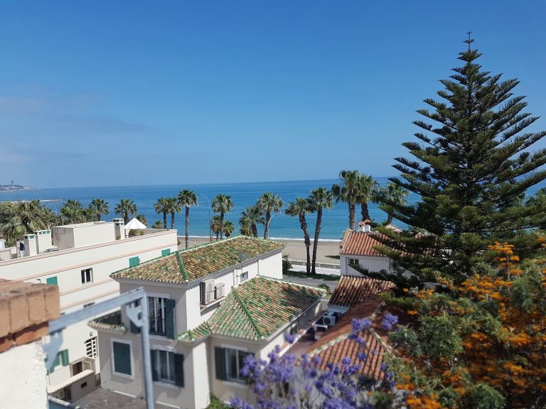 One of a kind Duplex Penthouse for sale in El Limonar, Malaga