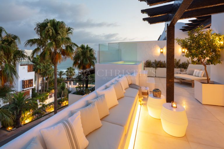 Ático Dúplex de 4 dormitorios en Puente Romano, Marbella