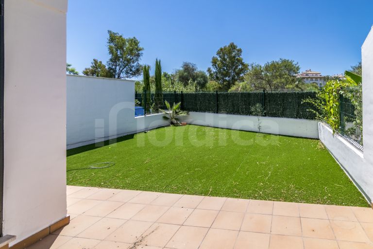 Properties for sale in Los Naranjos de Marbella, Nueva Andalucia