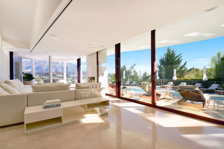 Villa zu verkaufen in Nueva Andalucia