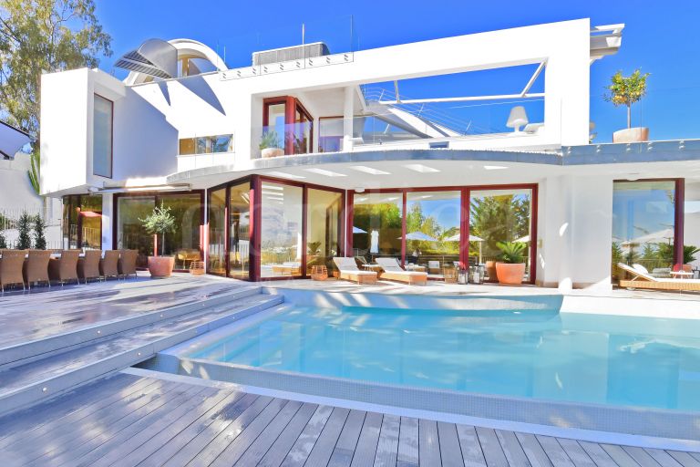 Villa zu verkaufen in Nueva Andalucia