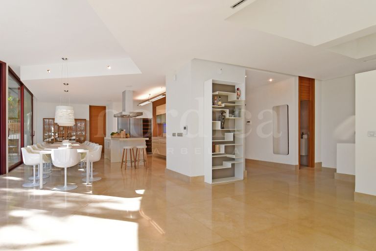 Villa zu verkaufen in Nueva Andalucia