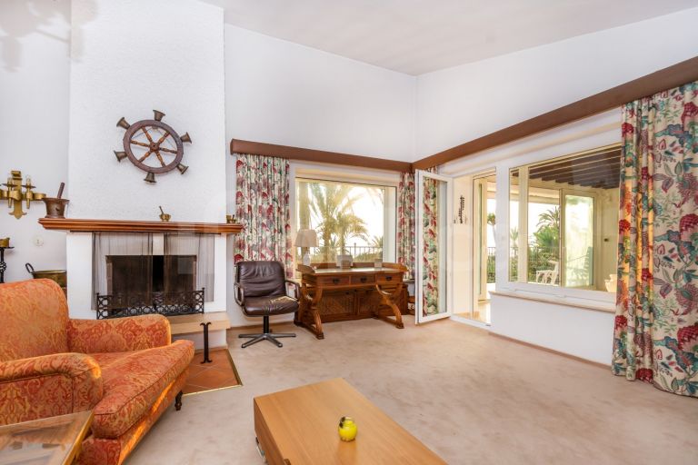 Villa for sale in La Reserva de los Monteros