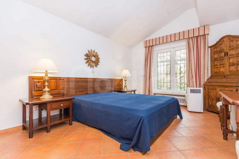 Villa for sale in La Reserva de los Monteros