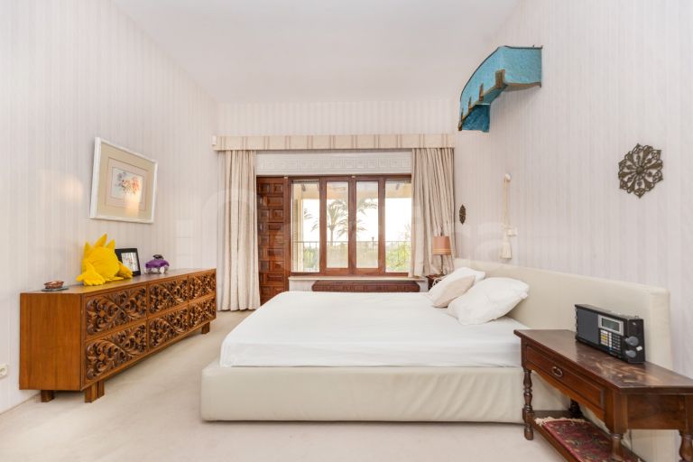 Villa for sale in La Reserva de los Monteros