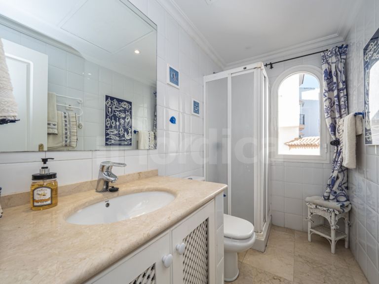 Apartamento en venta en La Herradura