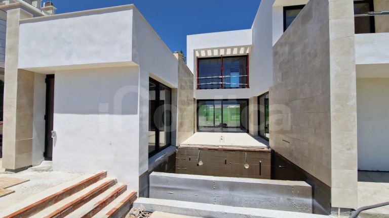 Villa en venta en Nueva Andalucia