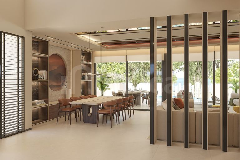 Villa Pareada en venta en Elviria