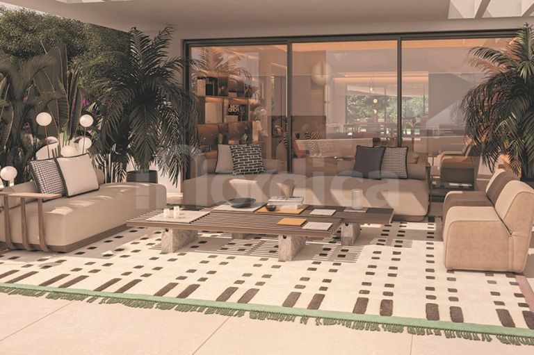 Villa Pareada en venta en Elviria