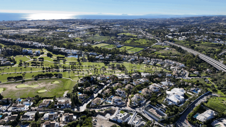 Villa zu verkaufen in Nueva Andalucia