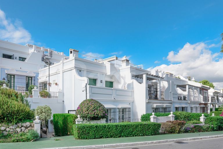 Aloha Pueblo Nordica Marbella Real Estate