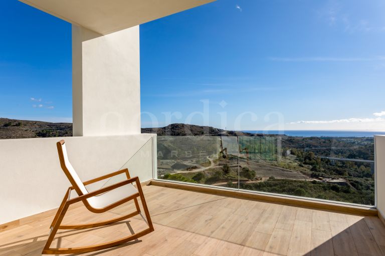 Markplanslägenhet till salu i Marbella Club Hills