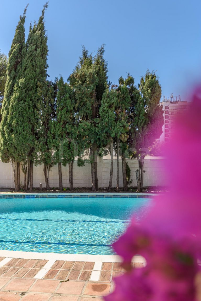 Villa till salu i Nueva Andalucia