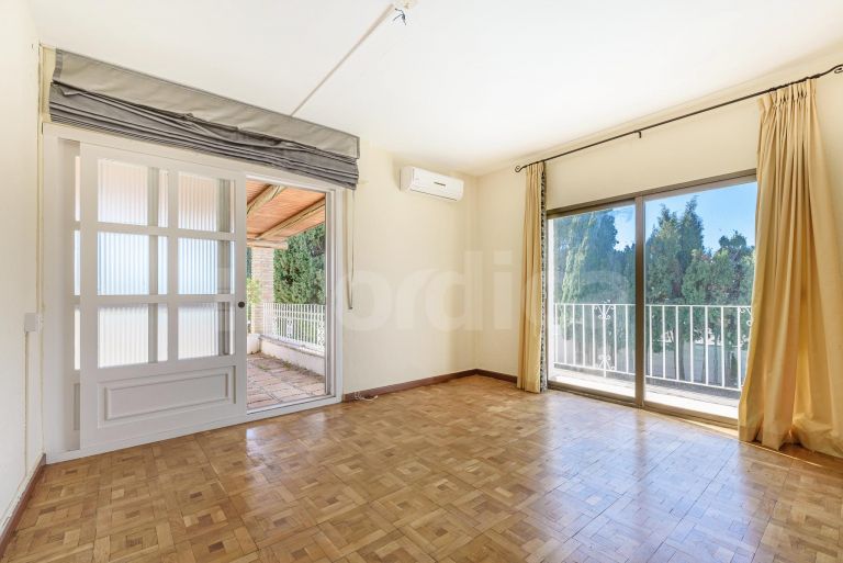 Villa till salu i Nueva Andalucia