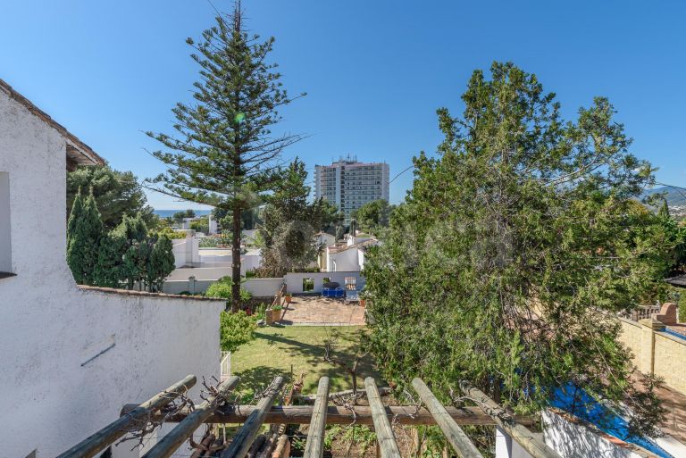 Villa till salu i Nueva Andalucia