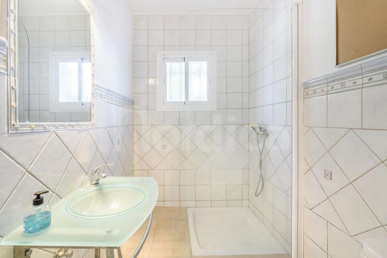 Villa till salu i Nueva Andalucia