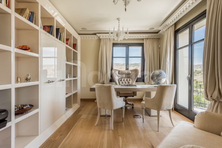 Villa for sale in Hacienda las Chapas