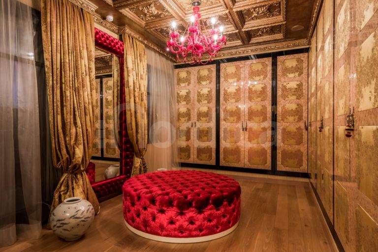 Villa for sale in Hacienda las Chapas