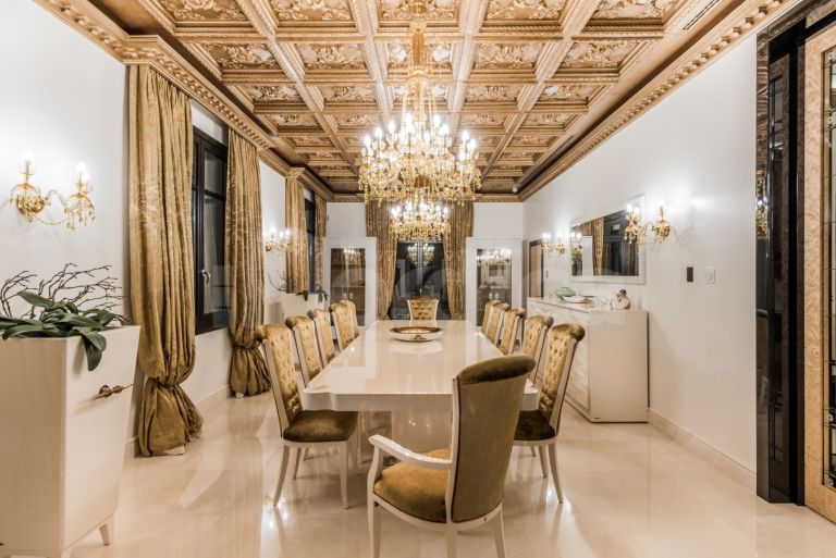 Villa for sale in Hacienda las Chapas