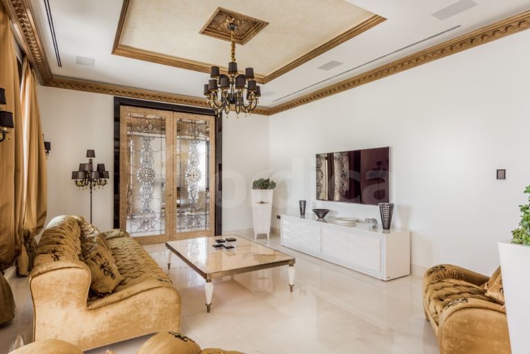 Villa for sale in Hacienda las Chapas