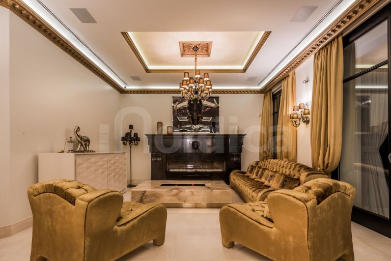 Villa for sale in Hacienda las Chapas