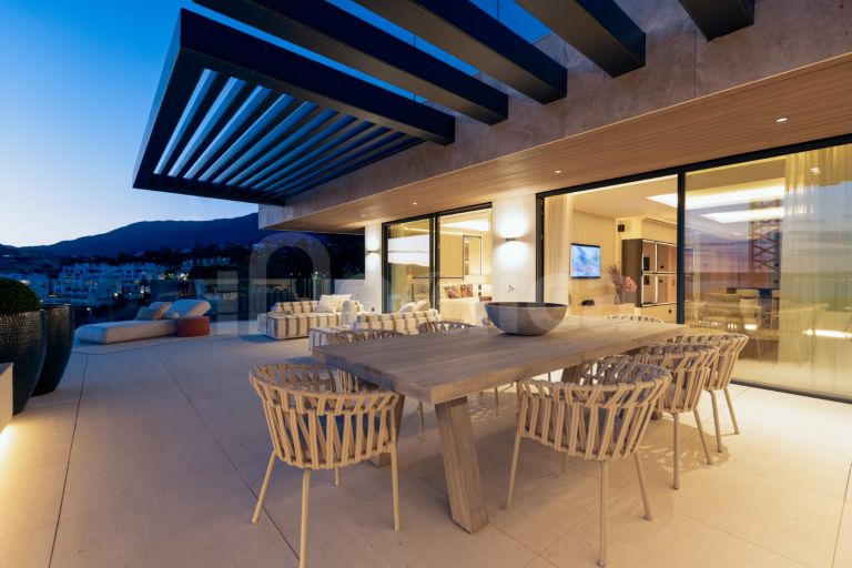 Apartamento en venta en Estepona Puerto