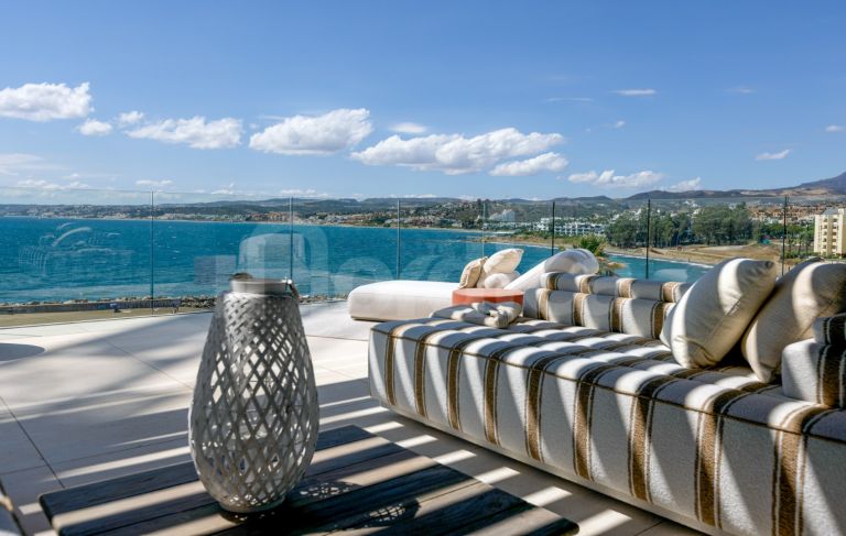 Apartamento en venta en Estepona Puerto