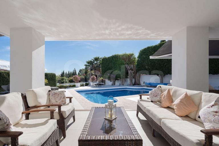 Villa zu verkaufen in Nueva Andalucia