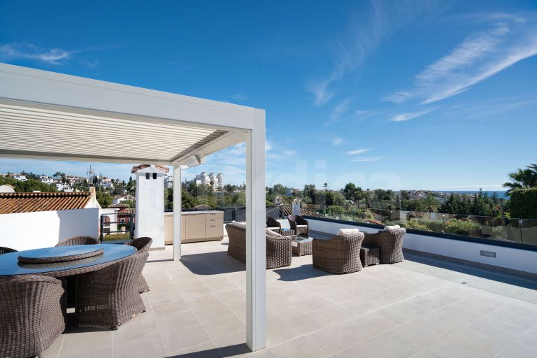 Villa zu verkaufen in Nueva Andalucia