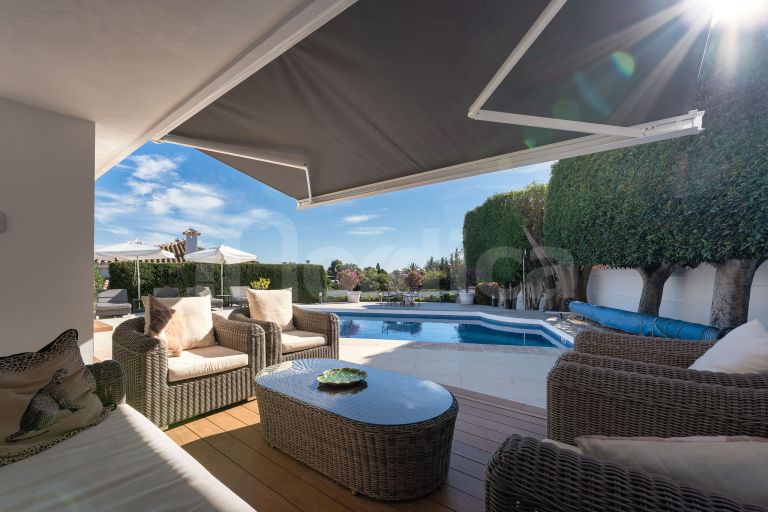 Villa zu verkaufen in Nueva Andalucia