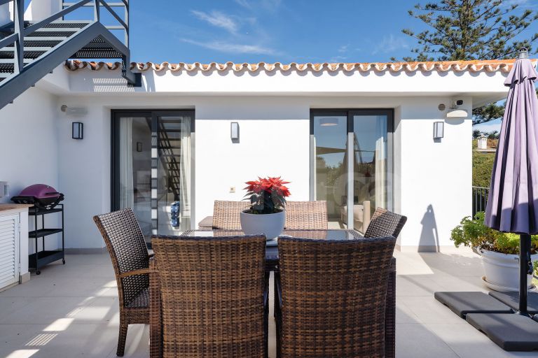 Villa zu verkaufen in Nueva Andalucia