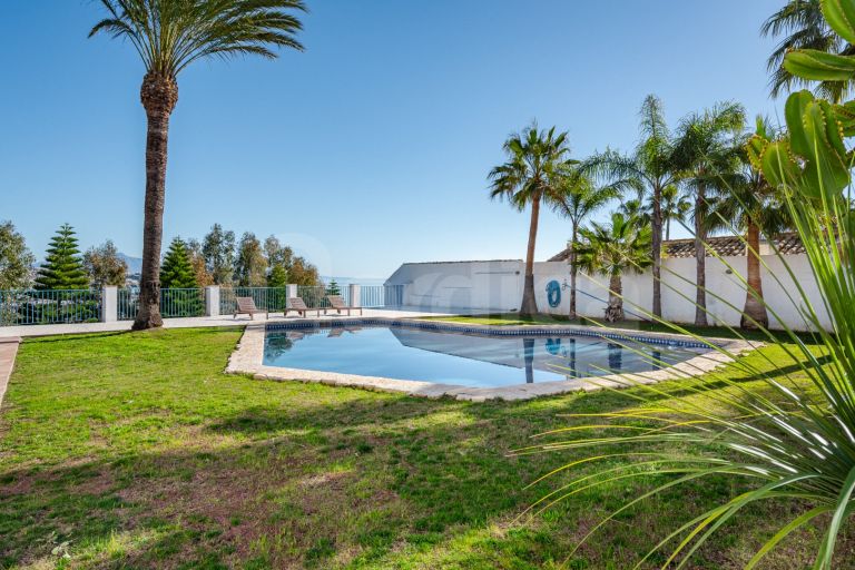 Villa for sale in Bahia Dorada