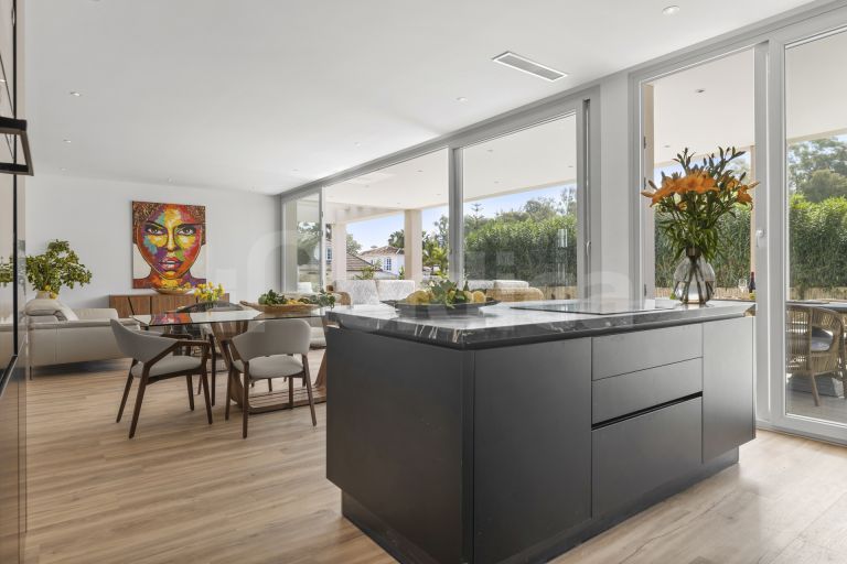 Villa for sale in San Pedro Playa