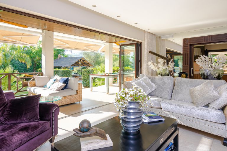 Villa zu verkaufen in Nueva Andalucia