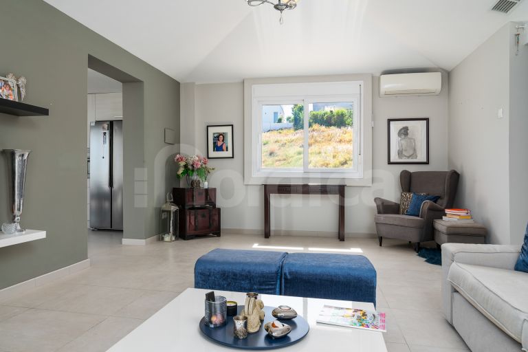 Villa for sale in Los Naranjos